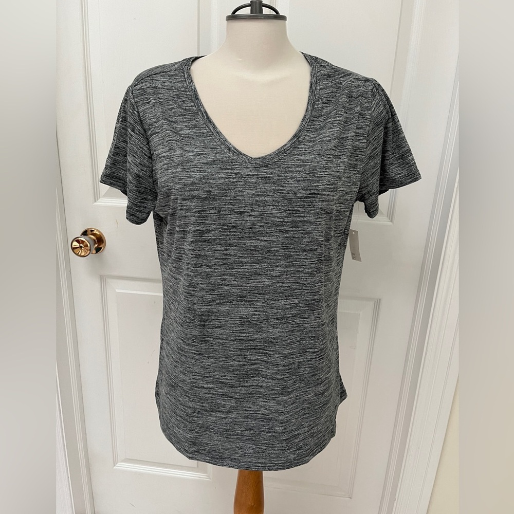 NWT Amazon Essentials workout T-shirt size X-Large